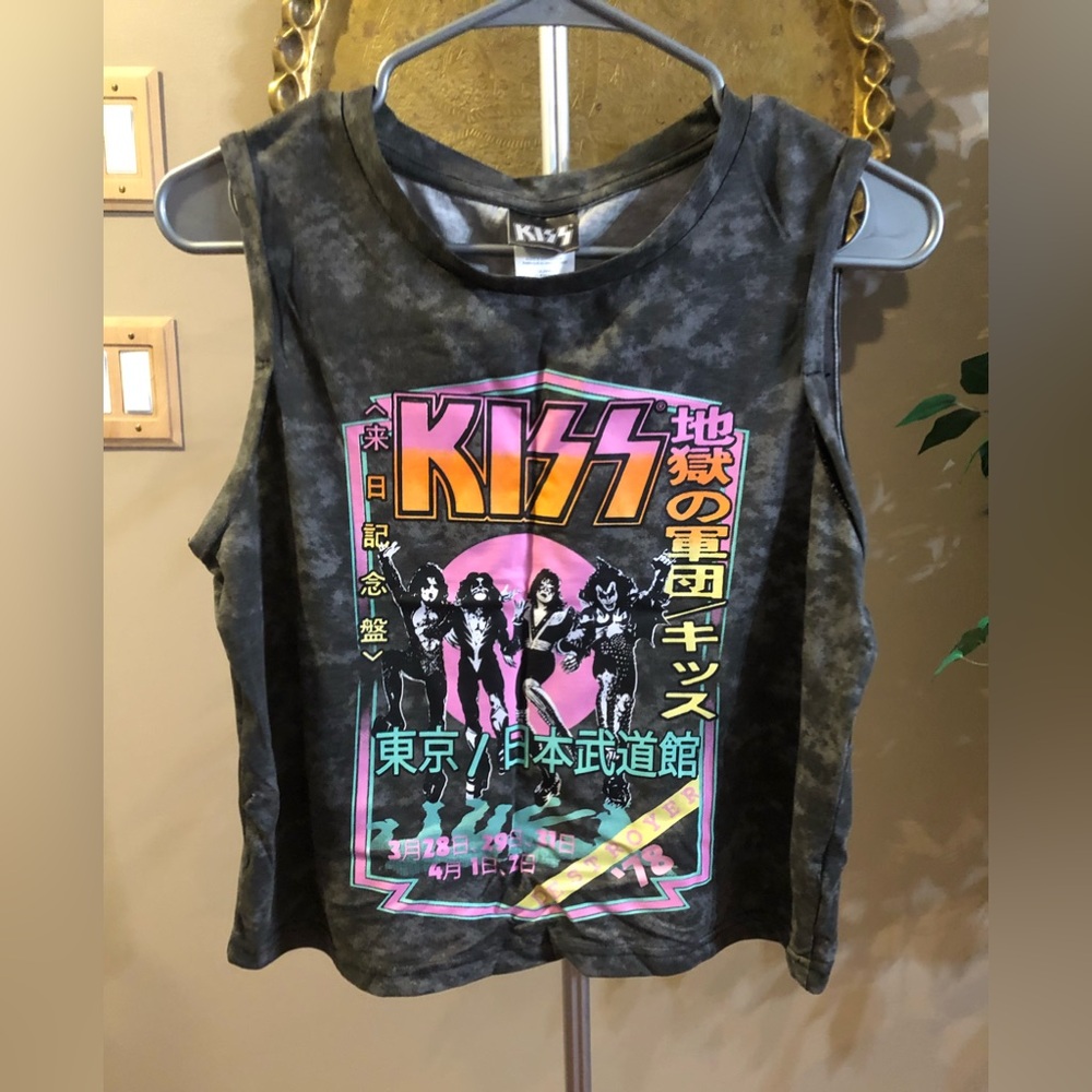 Kiss tank top